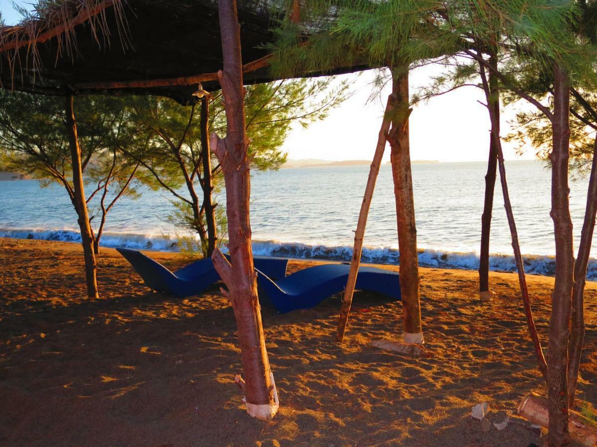 Lombok Sunset Hideaway Hotel Lembar  Exterior photo